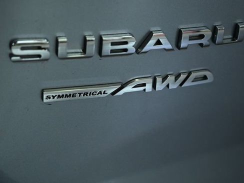Certified 2025 Subaru Outback Limited image 12