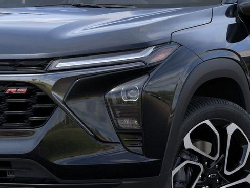 New 2026 Chevrolet Trax RS w/ Driver Confidence Package FWD image 10