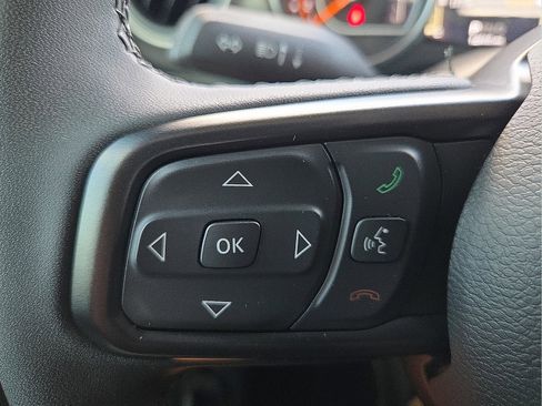 Used 2023 Jeep Gladiator Sport image 18