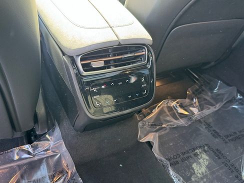 Certified 2023 Mercedes-Benz EQS 580 4MATIC Sedan image 16