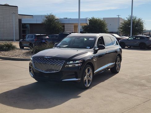 Used 2022 Genesis GV80 2.5T w/ Prestige Package 04 image 3