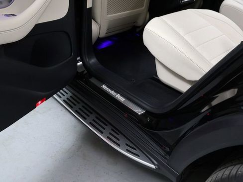 Certified 2026 Mercedes-Benz GLS 450 4MATIC image 32