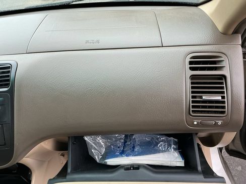 Used 2004 Honda Civic LX image 24