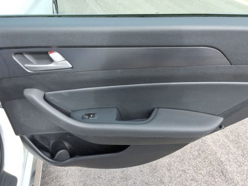 Used 2016 Hyundai Sonata Sport w/ Option Group 1V image 23