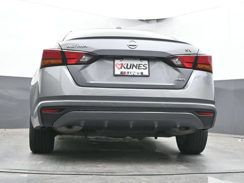 Used 2024 Nissan Altima 2.5 SV AWD/4WD image 27