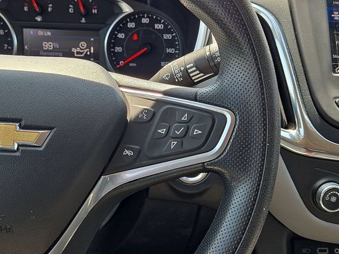 Used 2022 Chevrolet Equinox LT FWD image 20