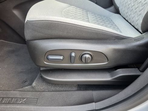 Used 2023 Chevrolet Equinox LS w/ LS Convenience Package FWD image 16