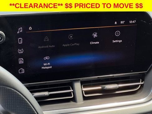Used 2025 Chevrolet Trax LT FWD image 21