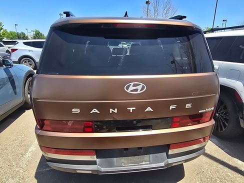 Used 2025 Hyundai Santa Fe Limited AWD/4WD image 14