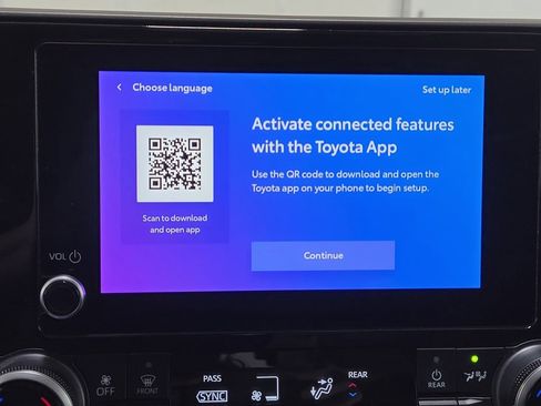 Used 2023 Toyota Highlander XLE AWD/4WD image 21