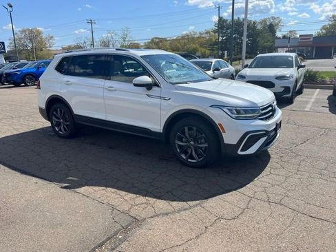 Used 2023 Volkswagen Tiguan SE AWD/4WD image 20