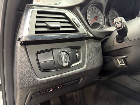 Used 2016 BMW M3 RWD image 16