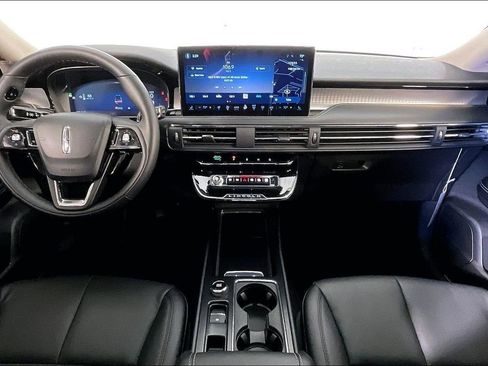 Used 2026 Lincoln Corsair Premiere FWD image 21