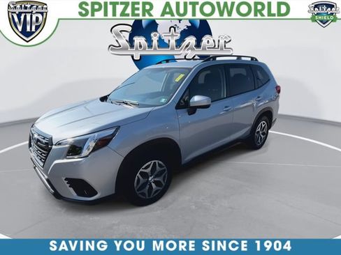 Used 2023 Subaru Forester Premium AWD/4WD image 4