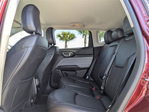 Used 2022 Jeep Compass Latitude image 17