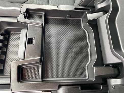 New 2026 RAM 1500 4x4 Crew Cab image 34