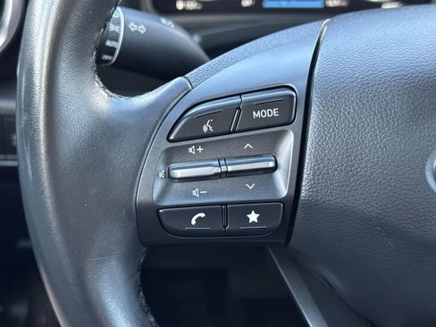 Used 2023 Hyundai Kona Limited w/ Cargo Package image 11