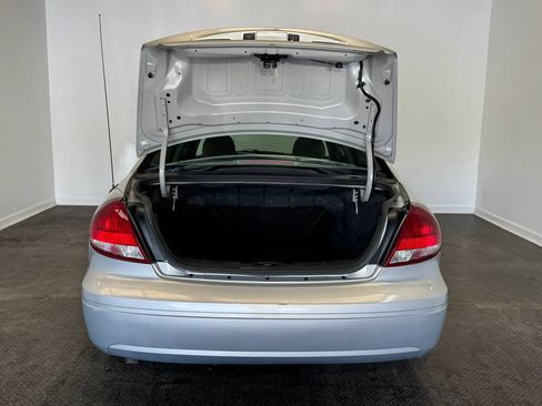 Used 2007 Ford Taurus SE FWD image 23