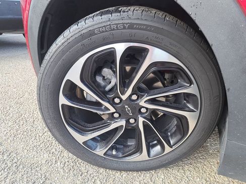 Used 2022 Chevrolet Bolt EUV Premier w/ Sun & Sound Package image 3