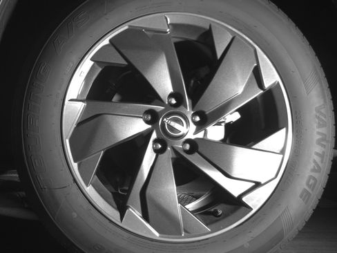 Used 2025 Nissan Rogue SV AWD/4WD image 14