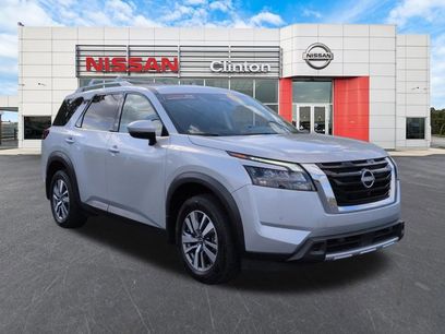Certified 2025 Nissan Pathfinder SL
