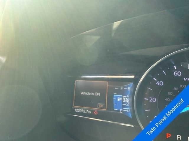 Used 2018 Ford Explorer XLT w/ Equipment Group 202A FWD image 15