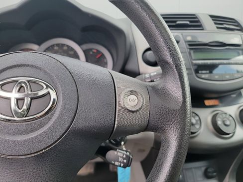 Used 2011 Toyota RAV4 2WD w/ Upgrade Value Pkg image 17