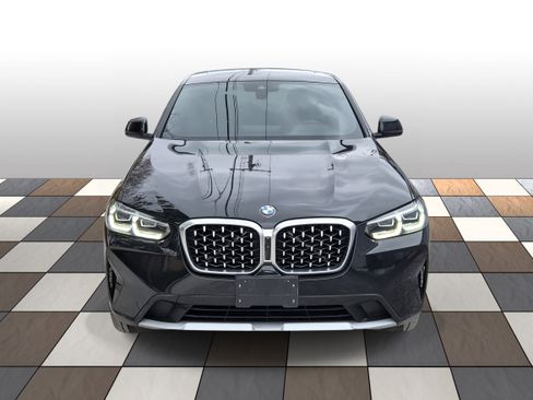 Used 2024 BMW X4 xDrive30i image 2
