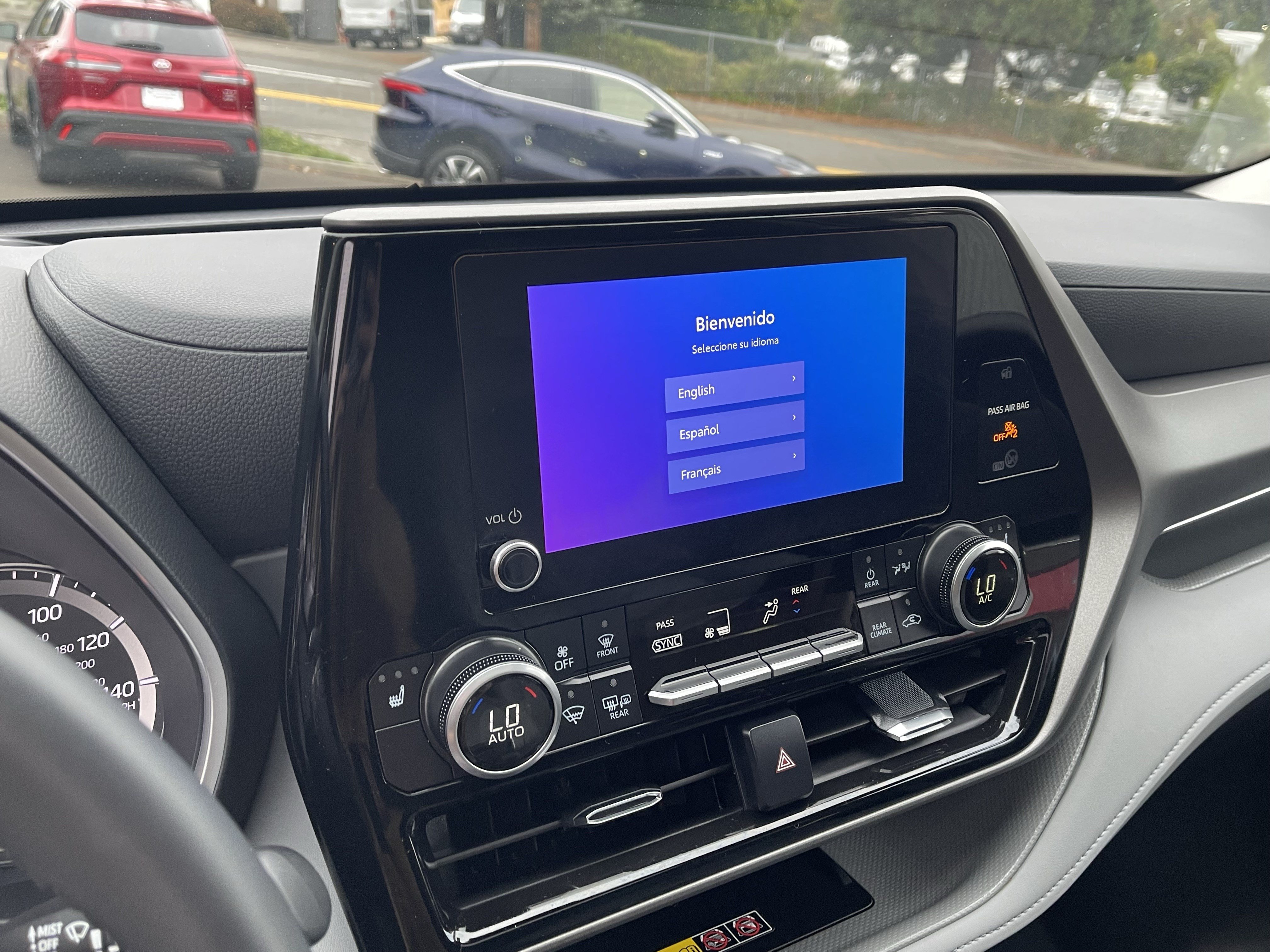 Certified 2025 Toyota Highlander XLE AWD/4WD image 22