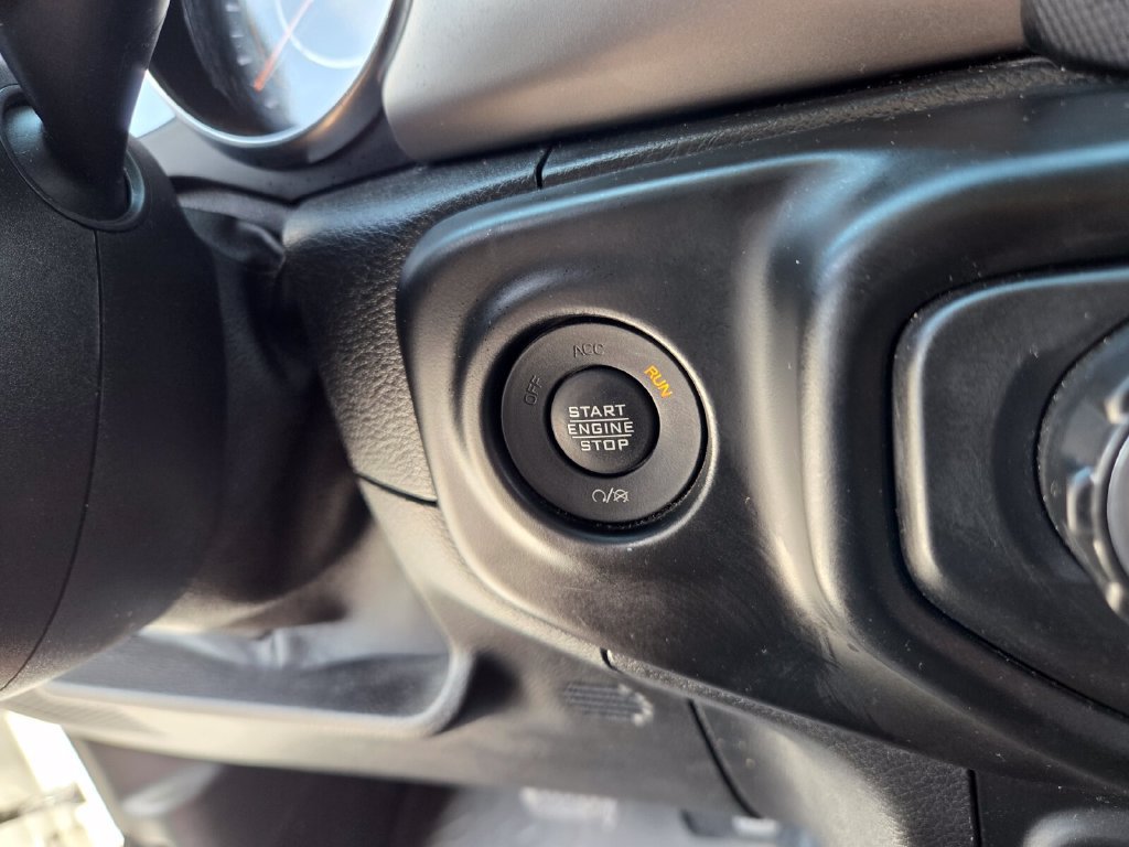 Used 2021 Jeep Gladiator Sport AWD/4WD image 27