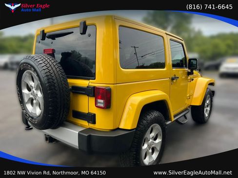 Used 2011 Jeep Wrangler Sahara AWD/4WD image 6