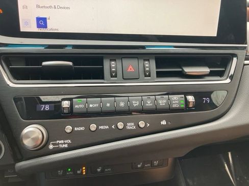 Used 2024 Lexus ES 350 w/ Premium Package image 37