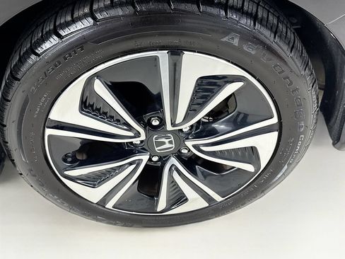 Used 2018 Honda Civic EX-L image 41