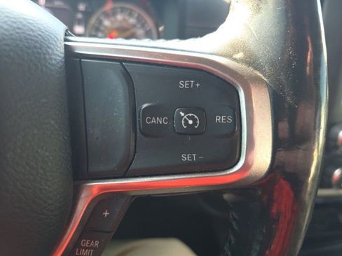 Used 2020 RAM 1500 Laramie image 15