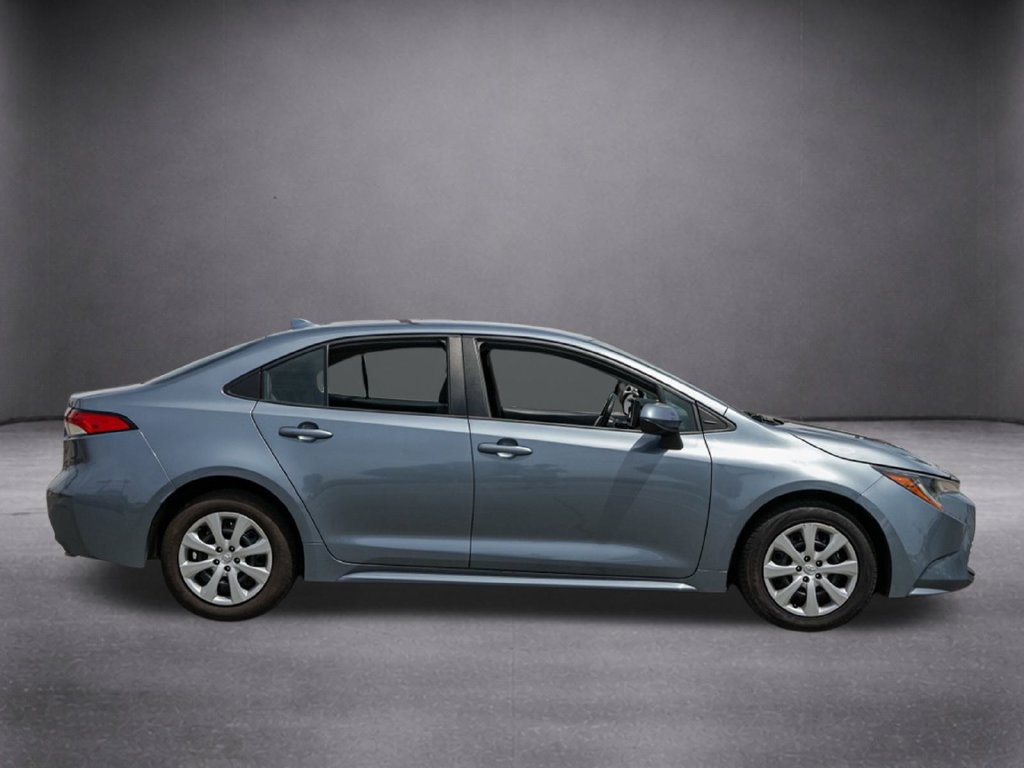 Used 2024 Toyota Corolla LE FWD image 3