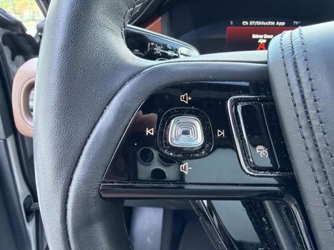 Certified 2024 Lincoln Aviator Reserve w/ Equipment Group 201A RWD image 32