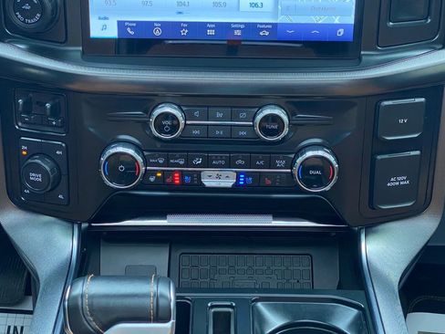 Used 2023 Ford F150 Platinum image 28