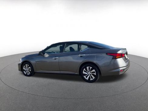 Used 2023 Nissan Altima 2.5 S image 10
