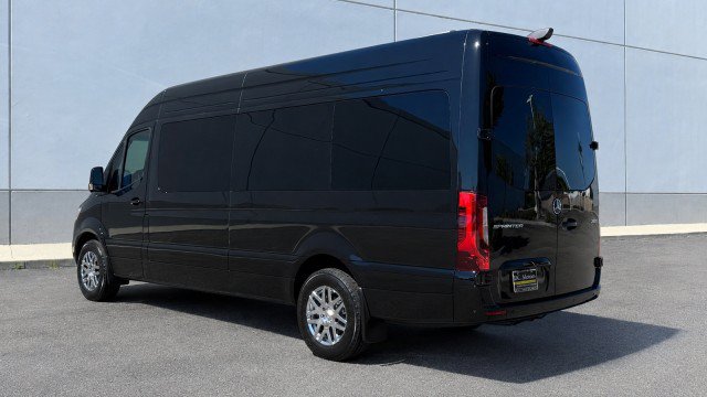 Used 2025 Mercedes-Benz Sprinter 2500 image 43