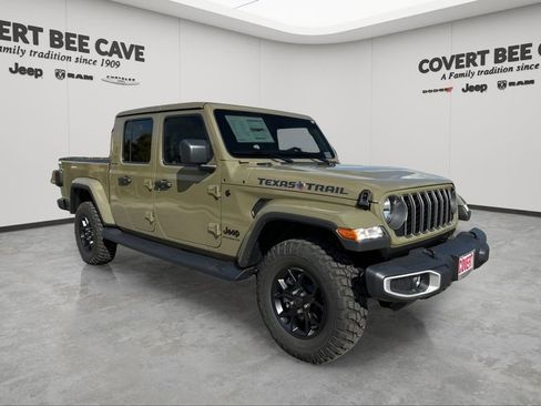 New 2025 Jeep Gladiator Sport image 1