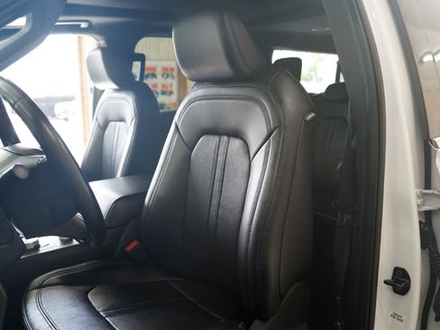 Used 2021 Ford Expedition Max Limited AWD/4WD image 24