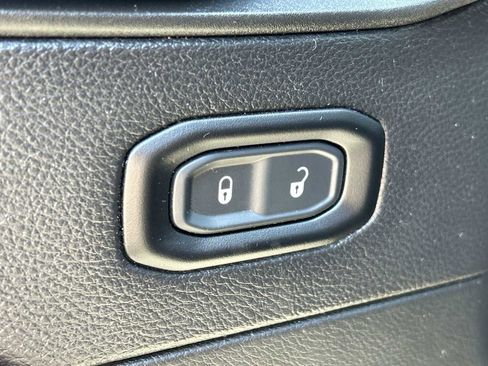 Used 2020 Jeep Wrangler Unlimited Rubicon w/ Quick Order Package 28Y Recon AWD/4WD image 12