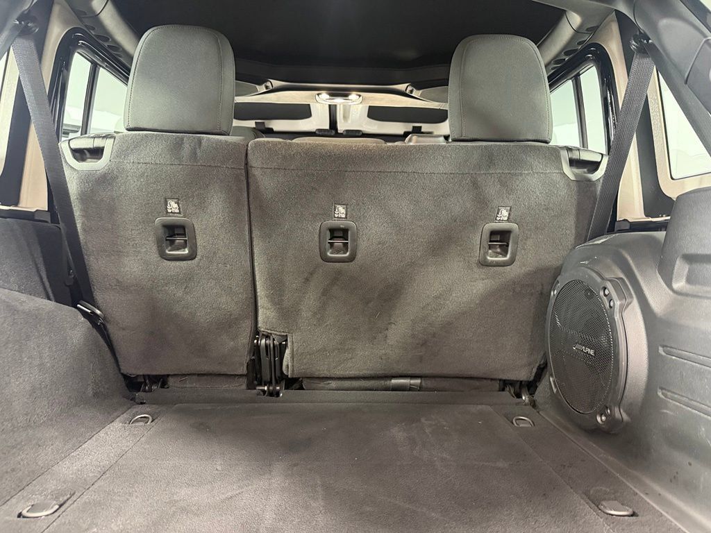 Used 2023 Jeep Wrangler Unlimited Sport AWD/4WD image 30