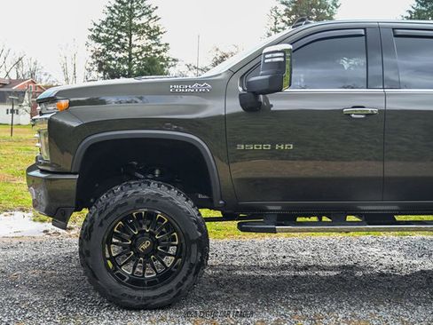 Used 2023 Chevrolet Silverado 3500 High Country image 4