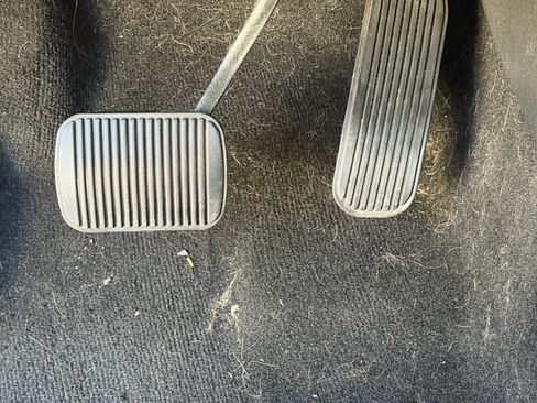 Used 2019 Ford Explorer XLT w/ Equipment Group 202A image 13