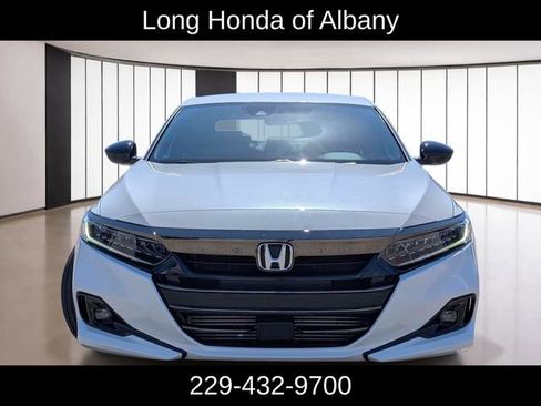 Used 2022 Honda Accord Sport image 2