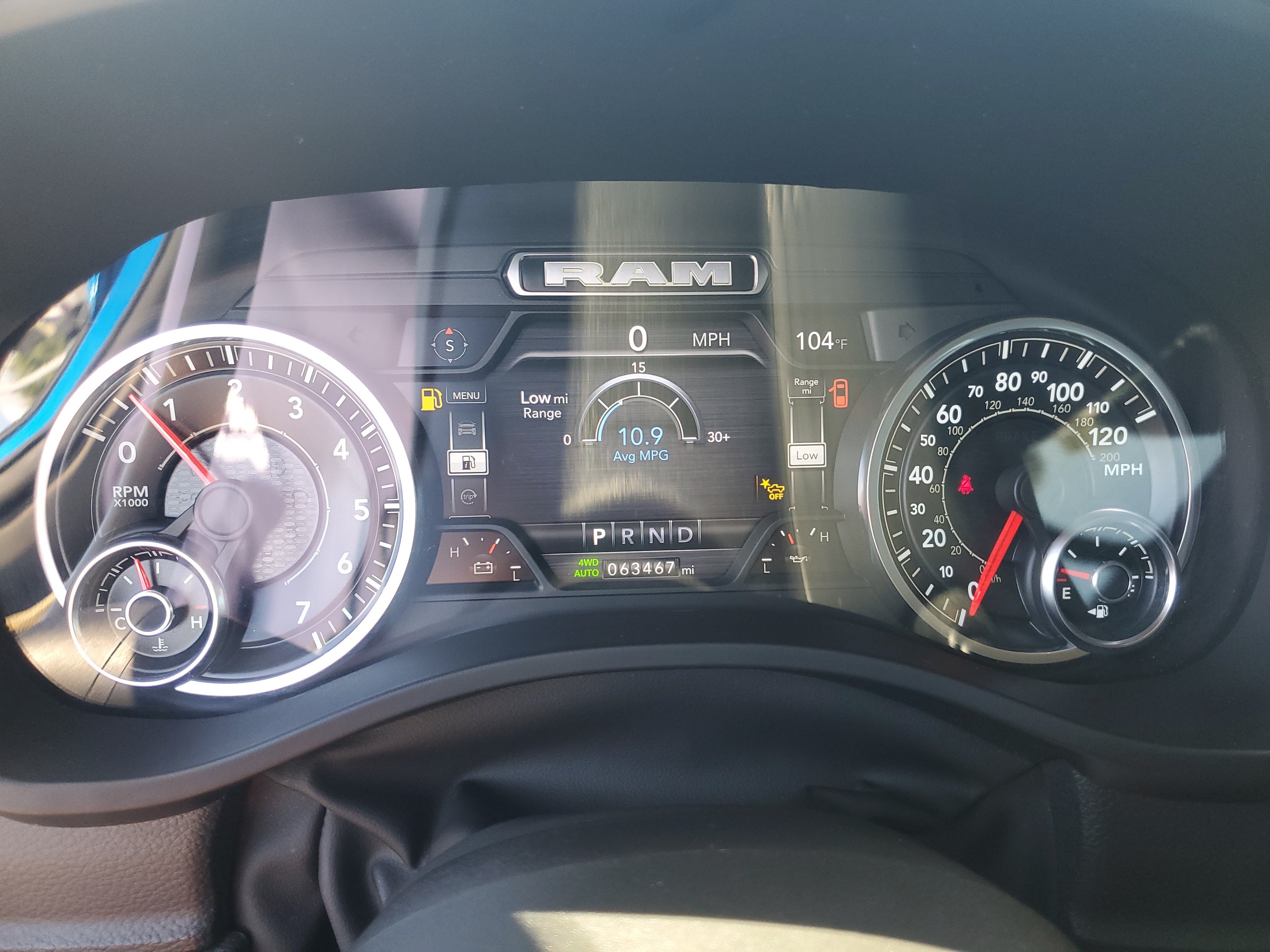 Used 2022 RAM 1500 Laramie AWD/4WD image 18
