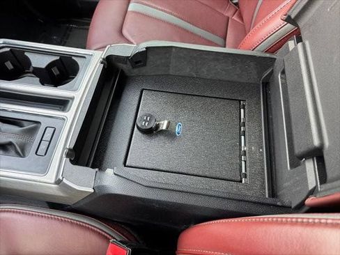 Used 2018 Ford F150 Platinum w/ Equipment Group 701A Luxury AWD/4WD image 56