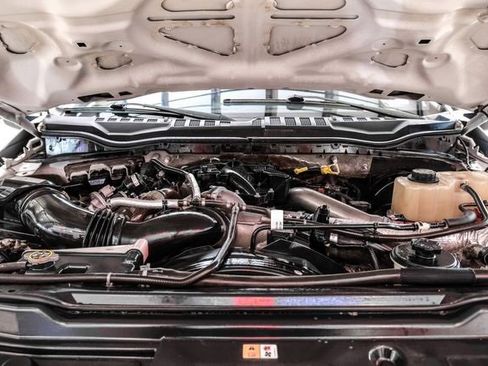 Used 2018 Ford F250 XL w/ Power Equipment Group image 7