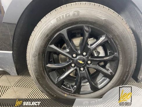 Used 2018 Chevrolet Equinox LT FWD image 22